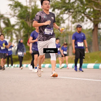 Runner Photo 7541765