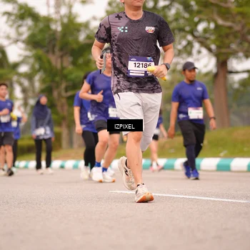 Runner Photo 7541768