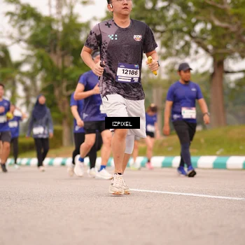 Runner Photo 7541770