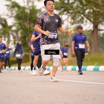 Runner Photo 7541771