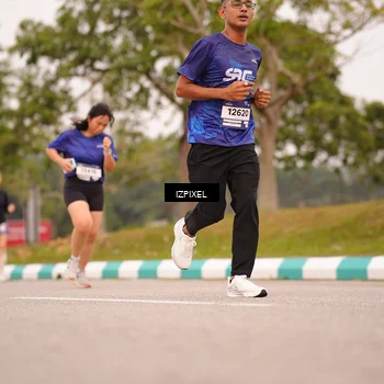 Runner Photo 7541855