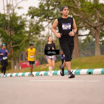 Runner Photo 7541864