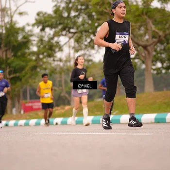 Runner Photo 7541870