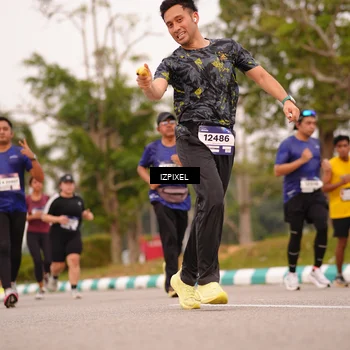 Runner Photo 7541872