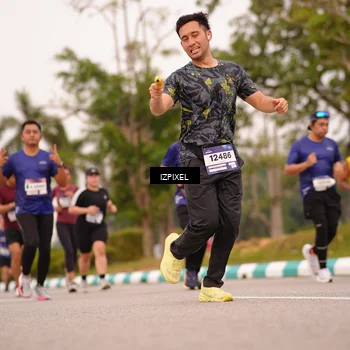 Runner Photo 7541874