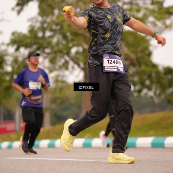 Runner Photo 7541879
