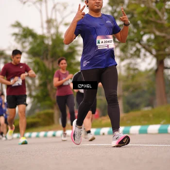 Runner Photo 7541881
