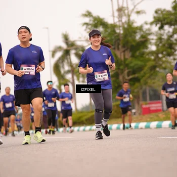 Runner Photo 7541900