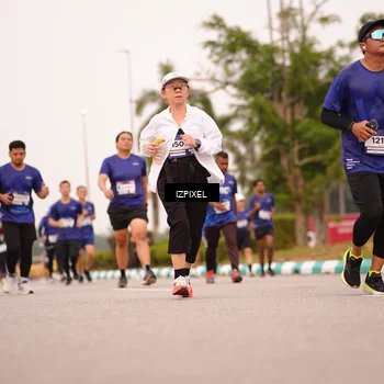 Runner Photo 7541918