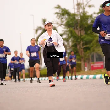 Runner Photo 7541919