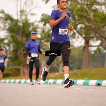 Runner Photo 7541976