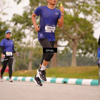 Runner Photo 7541977