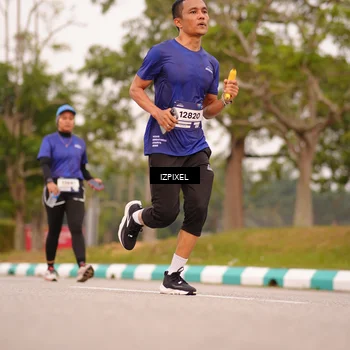 Runner Photo 7541978