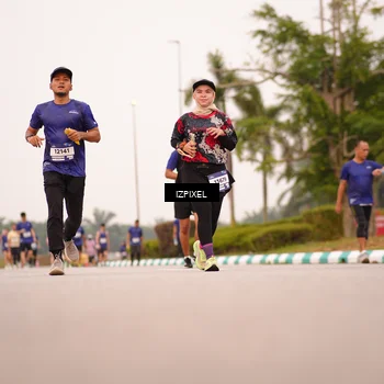 Runner Photo 7541995