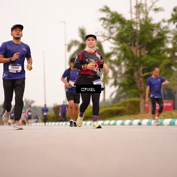 Runner Photo 7541999