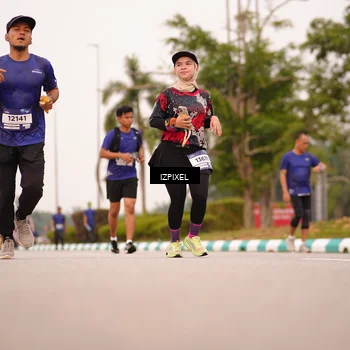 Runner Photo 7542001