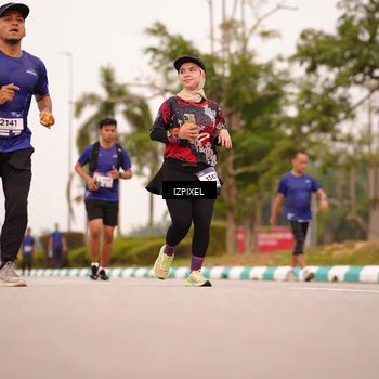 Runner Photo 7542005