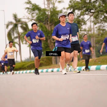 Runner Photo 7542030
