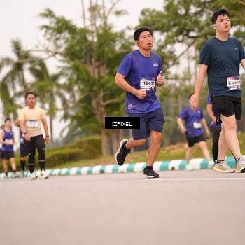 Runner Photo 7542037