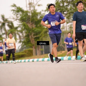 Runner Photo 7542039