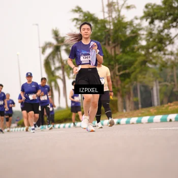 Runner Photo 7542041