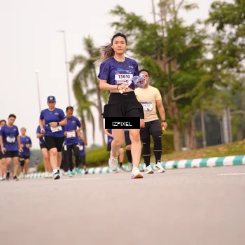 Runner Photo 7542042