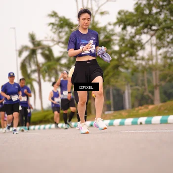 Runner Photo 7542044
