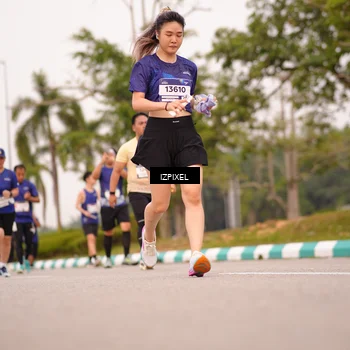 Runner Photo 7542045