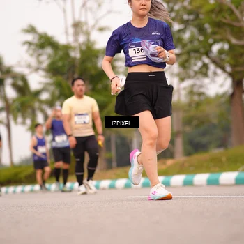 Runner Photo 7542047