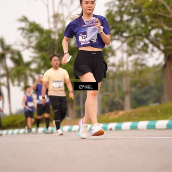 Runner Photo 7542049