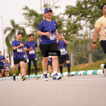 Runner Photo 7542055