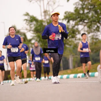 Runner Photo 7542066
