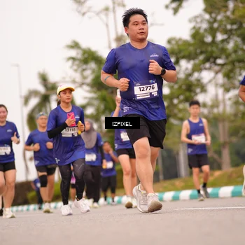 Runner Photo 7542068
