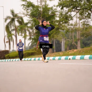 Runner Photo 7542112