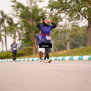 Runner Photo 7542116