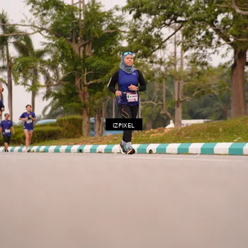 Runner Photo 7542176