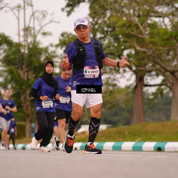 Runner Photo 7542198