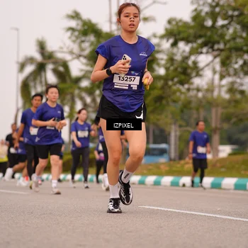 Runner Photo 7542203