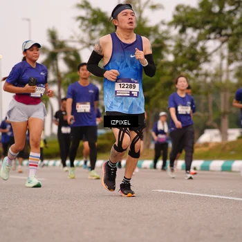 Runner Photo 7542212
