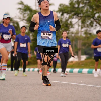 Runner Photo 7542213
