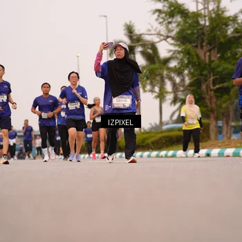 Runner Photo 7542240