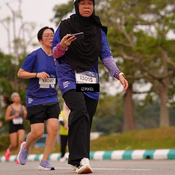 Runner Photo 7542244