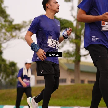 Runner Photo 7542245