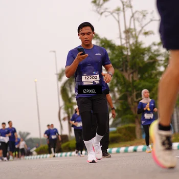 Runner Photo 7542246
