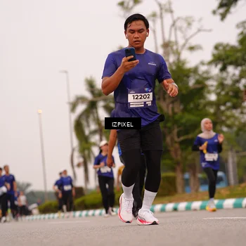 Runner Photo 7542251