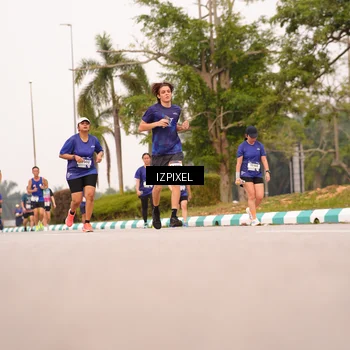 Runner Photo 7542308