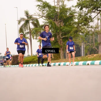 Runner Photo 7542309