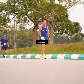 Runner Photo 7542345
