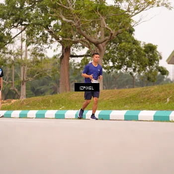 Runner Photo 7542348