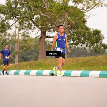 Runner Photo 7542349
